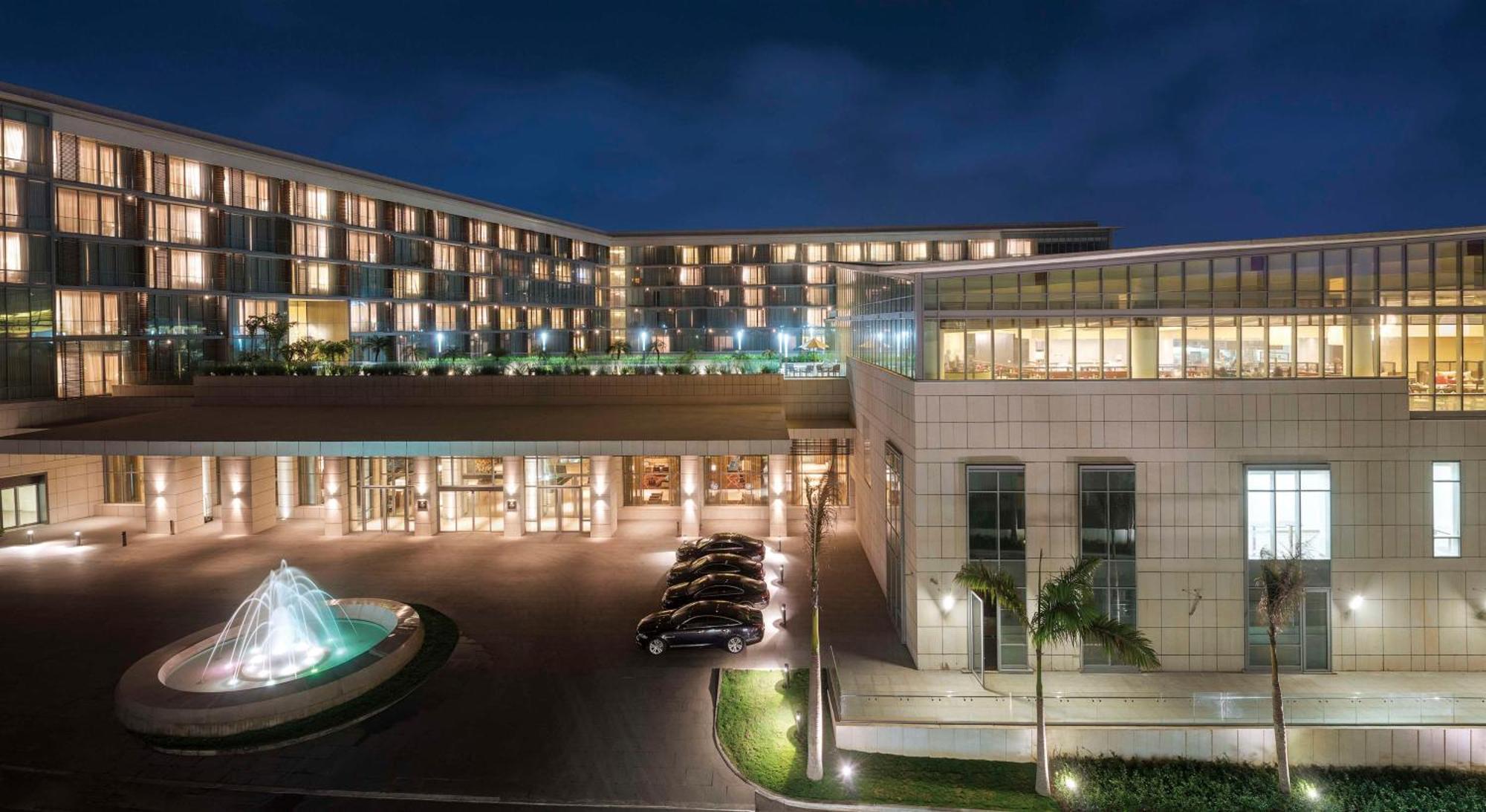 Kempinski Hotel Gold Coast City Accra Esterno foto